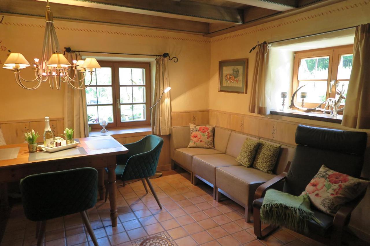 Ferienwohnungen Haus Waldwinkel Ашау-им-Химгау Экстерьер фото